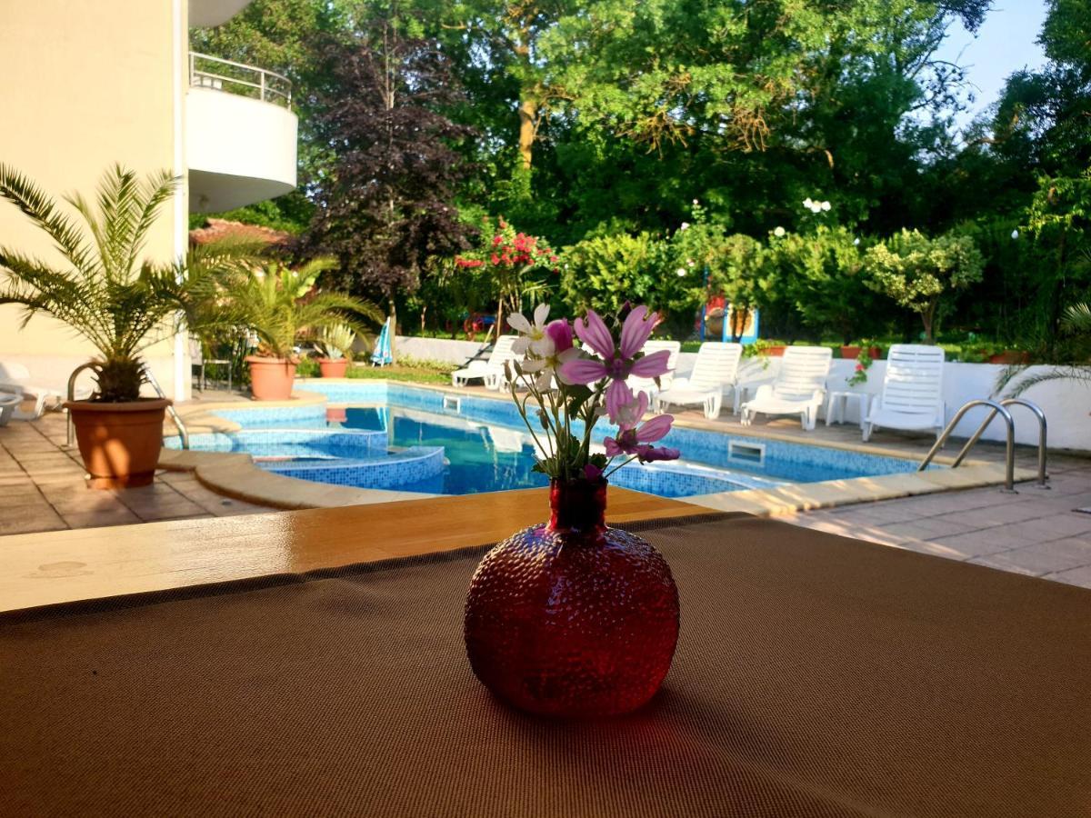 Hotel Feniks Lozenets Dış mekan fotoğraf